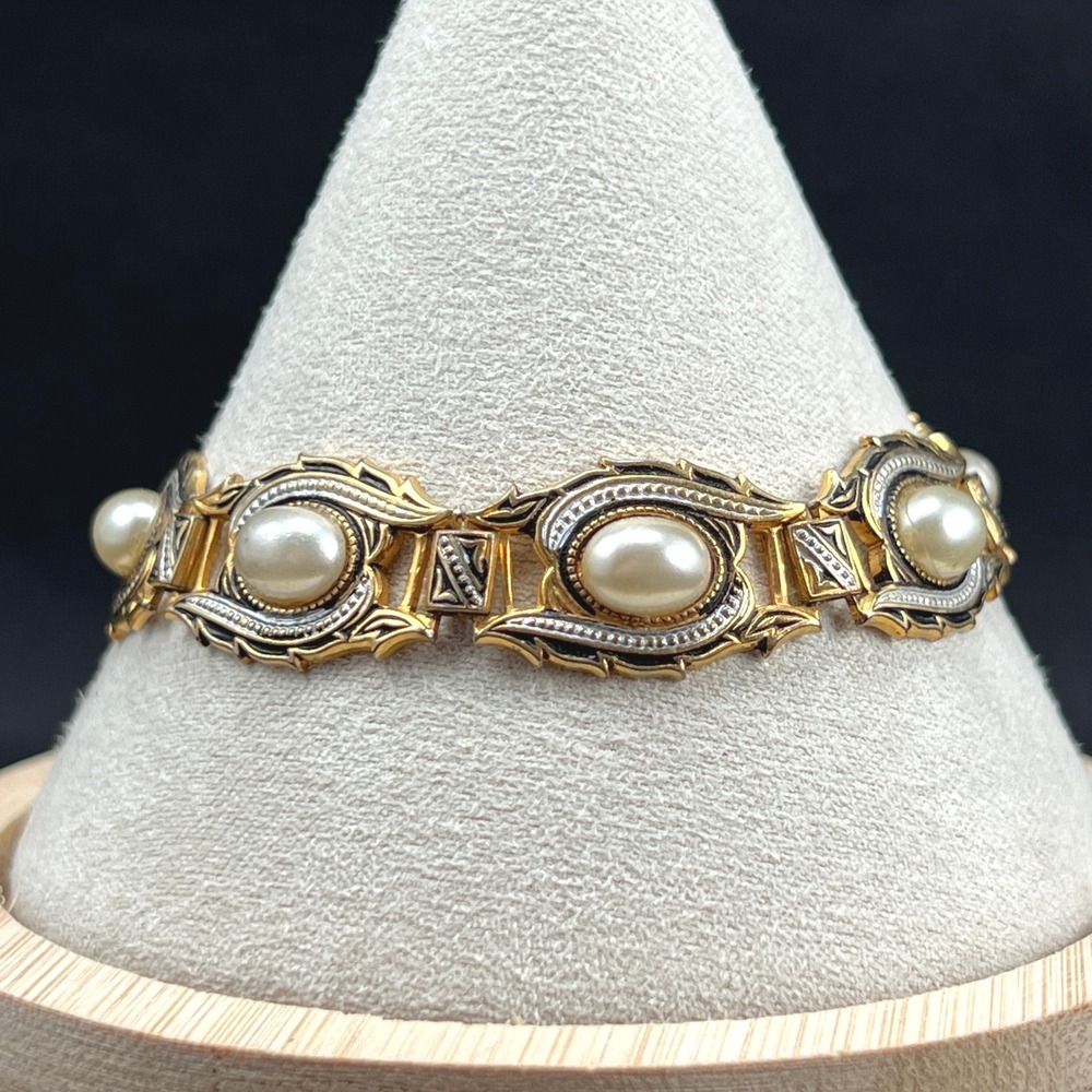 Vintage Bracelet Gold Tone Faux Pearl Damascene Safety Chain 7.5"